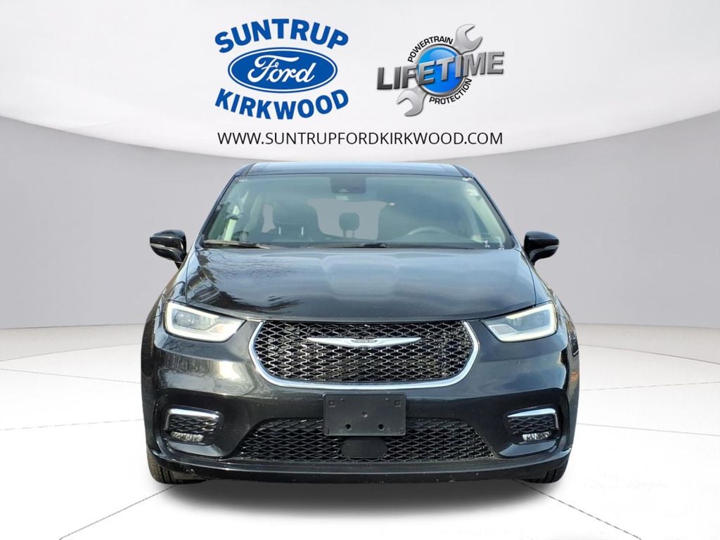 2024 Chrysler Pacifica Hybrid Select