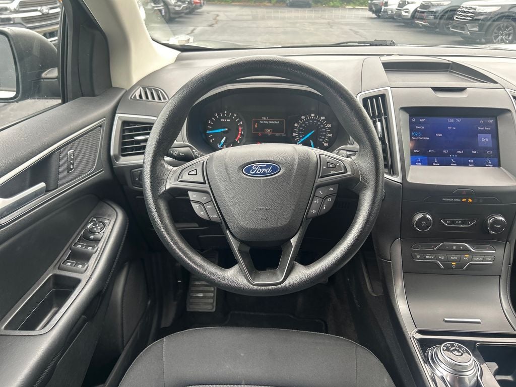 2020 Ford Edge SE