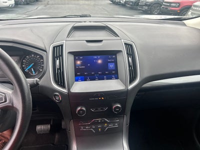 2020 Ford Edge SE