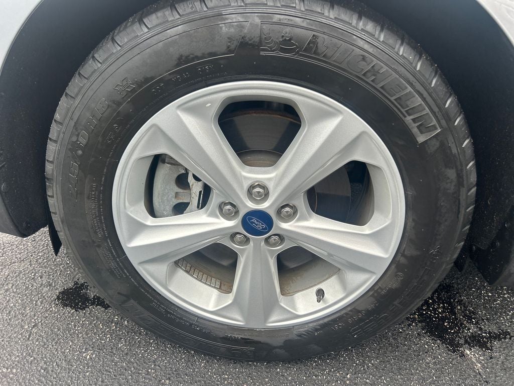 2020 Ford Edge SE