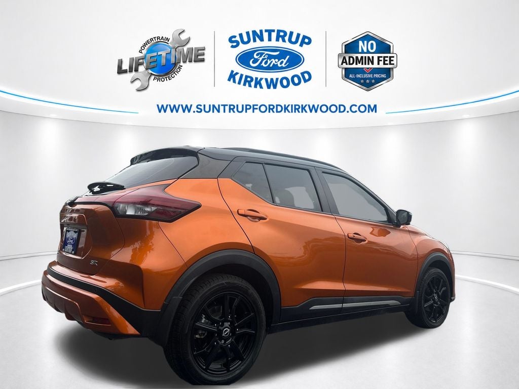 2023 Nissan Kicks SR