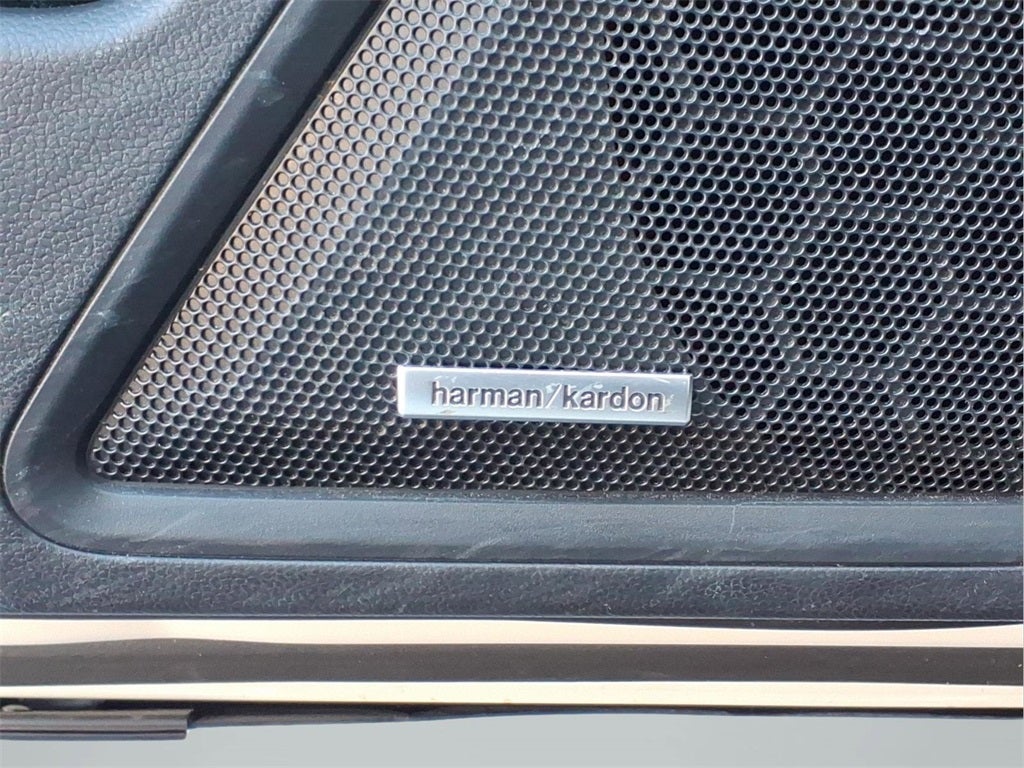 2020 Subaru Outback Touring