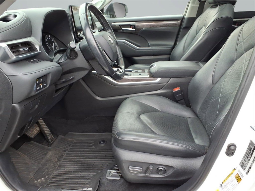 2020 Toyota Highlander Platinum