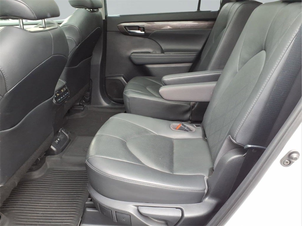 2020 Toyota Highlander Platinum