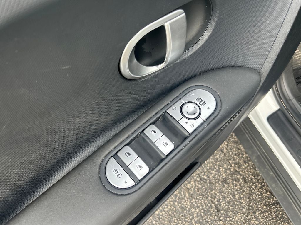 2024 Hyundai IONIQ 5 SE