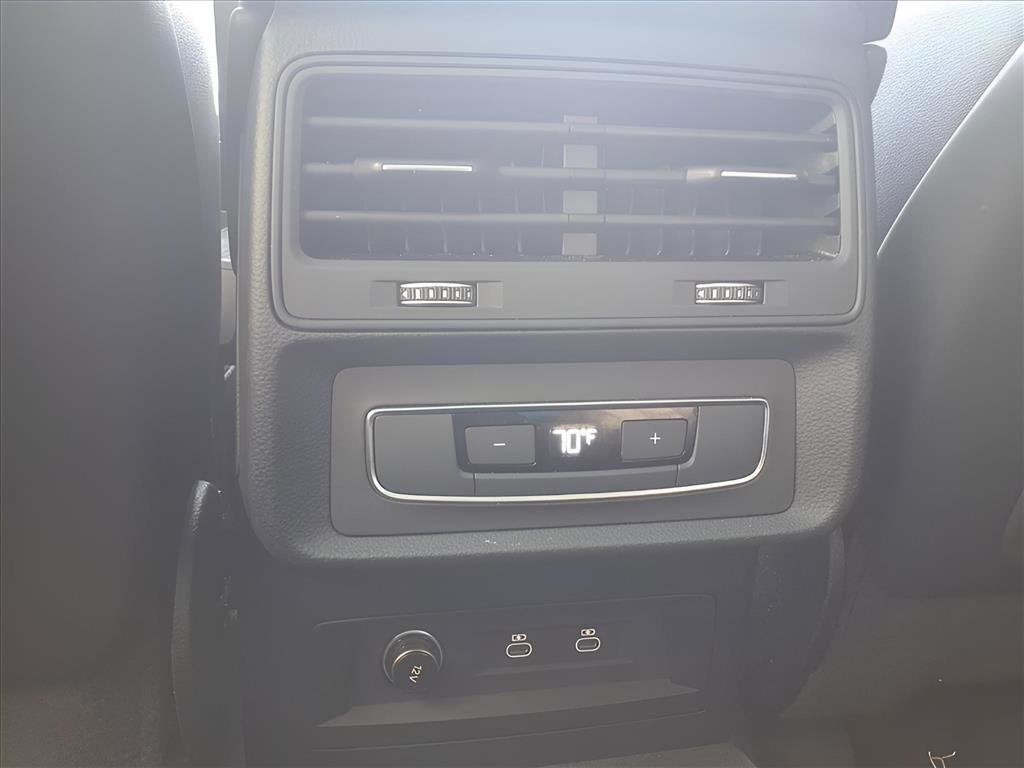 2024 Audi Q7 45 Premium Plus quattro