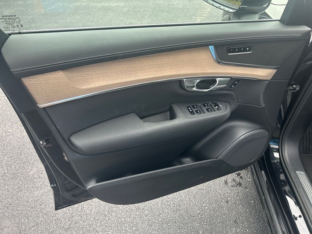 2025 Volvo XC90 B5 Plus 2025.5