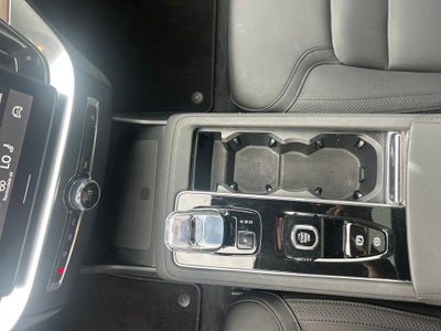 2025 Volvo XC90 B5 Plus 2025.5