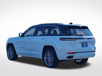2022 Jeep Grand Cherokee Summit