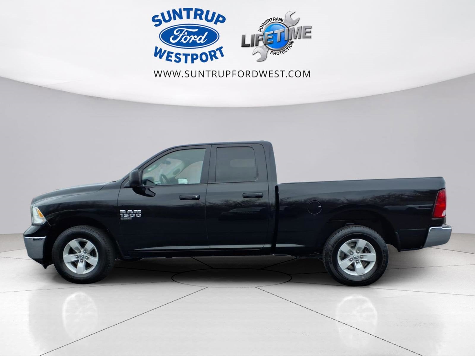 2024 RAM 1500 Classic SLT