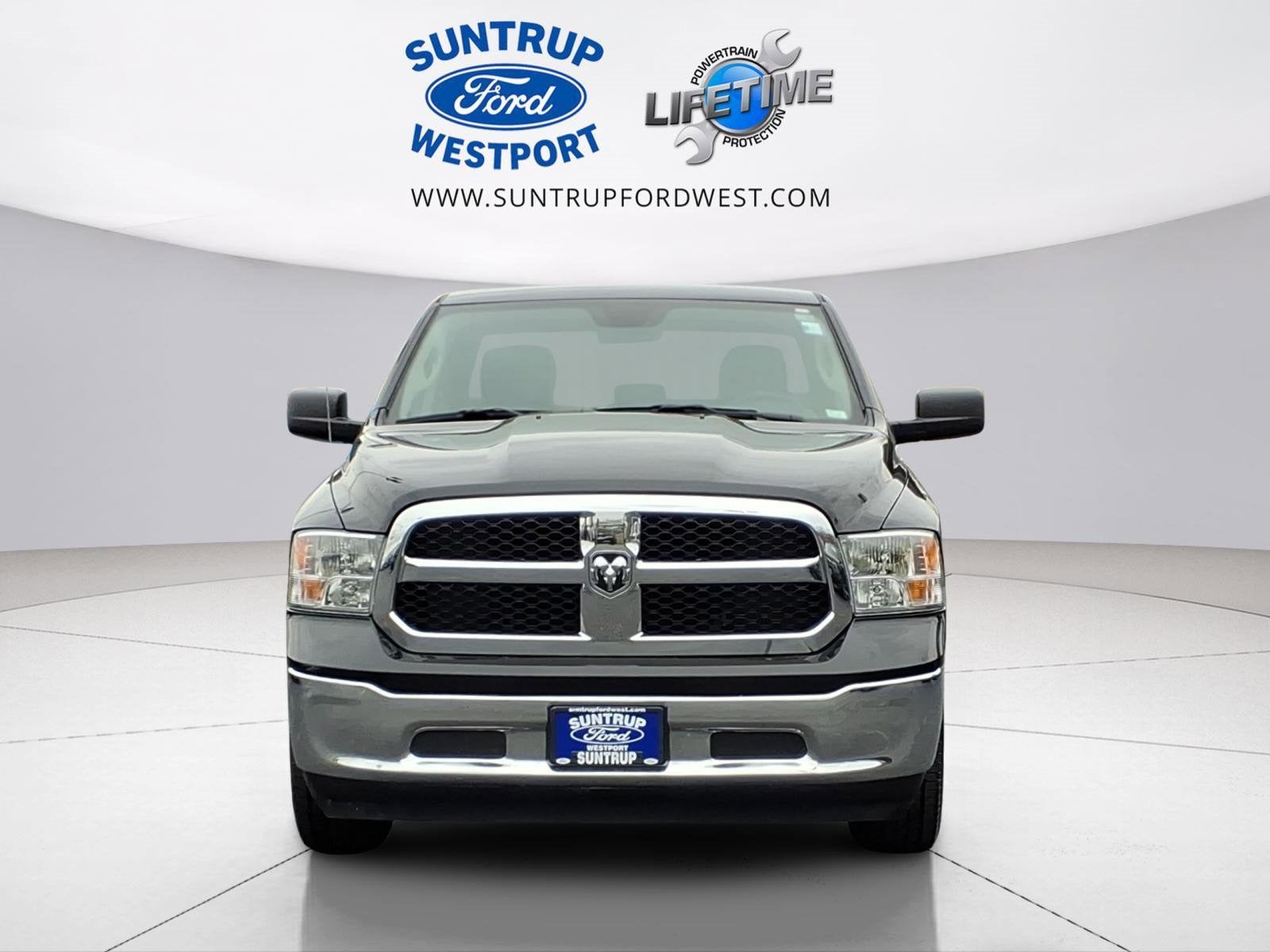 2024 RAM 1500 Classic SLT