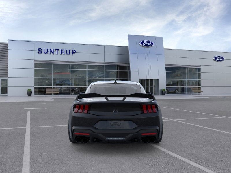 2025 Ford Mustang Dark Horse
