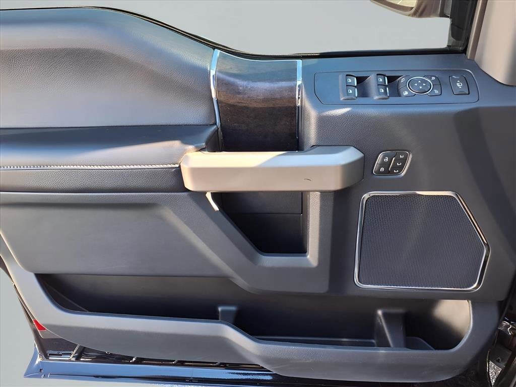 2022 Ford F-350SD Lariat