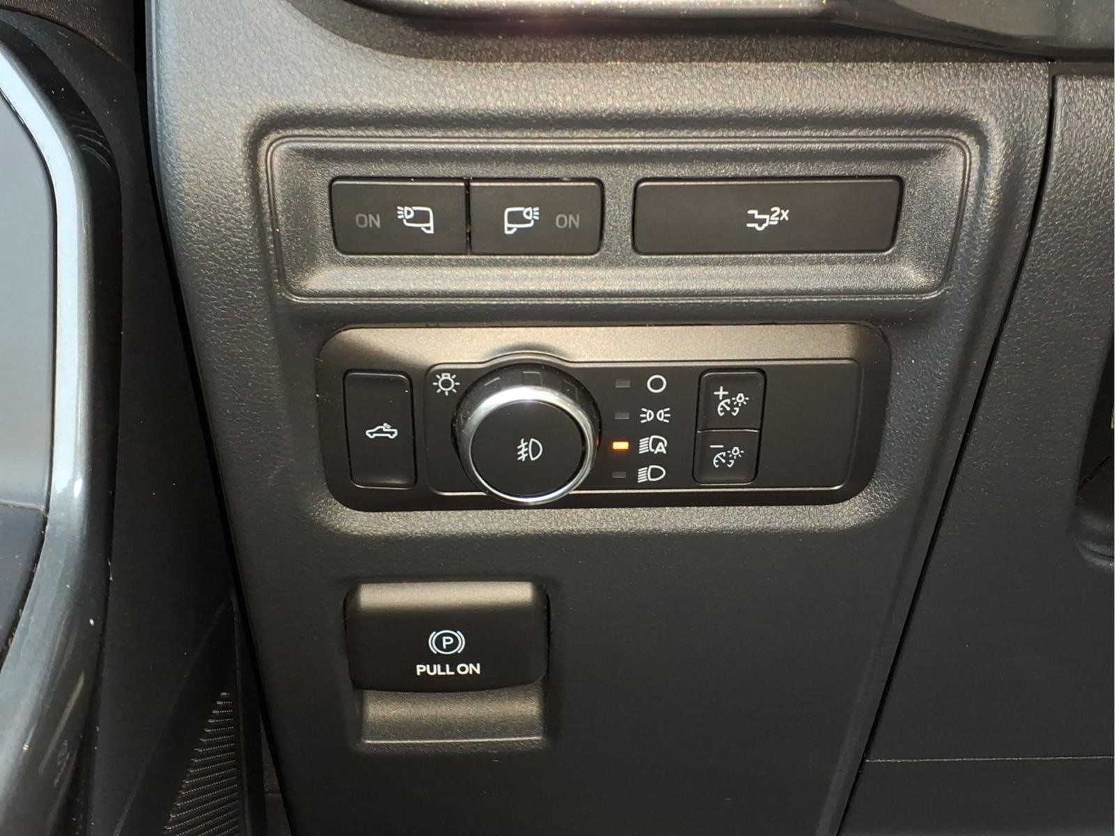 2023 Ford F-150 XLT - Photo 17