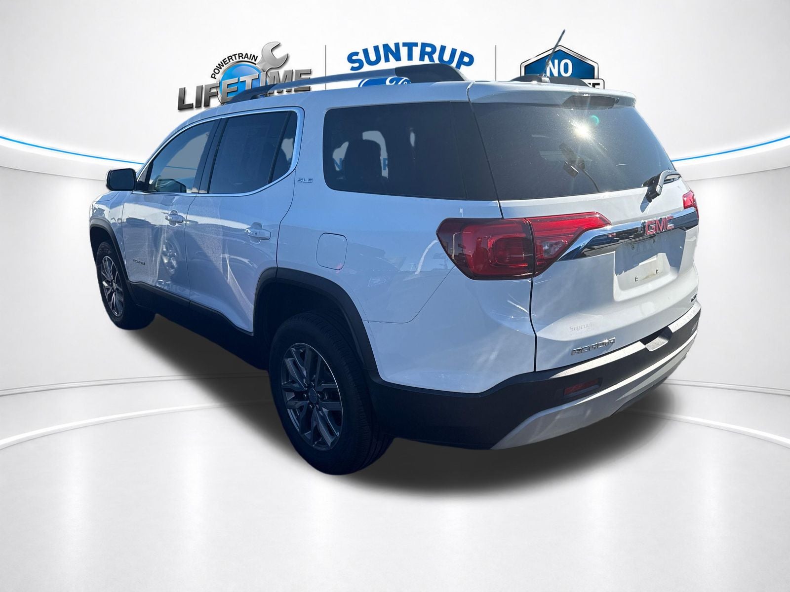 2019 GMC Acadia SLE-2