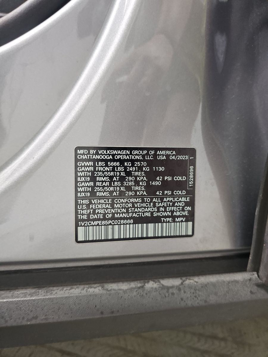 2023 Volkswagen ID.4 Pro
