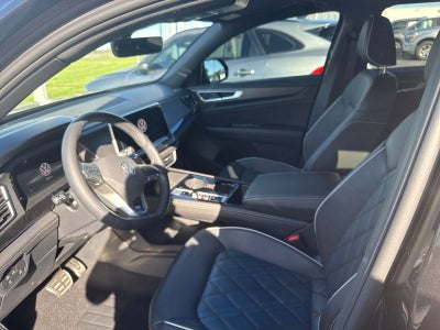 2025 Volkswagen Atlas Cross Sport 2.0T SEL Premium R-Line