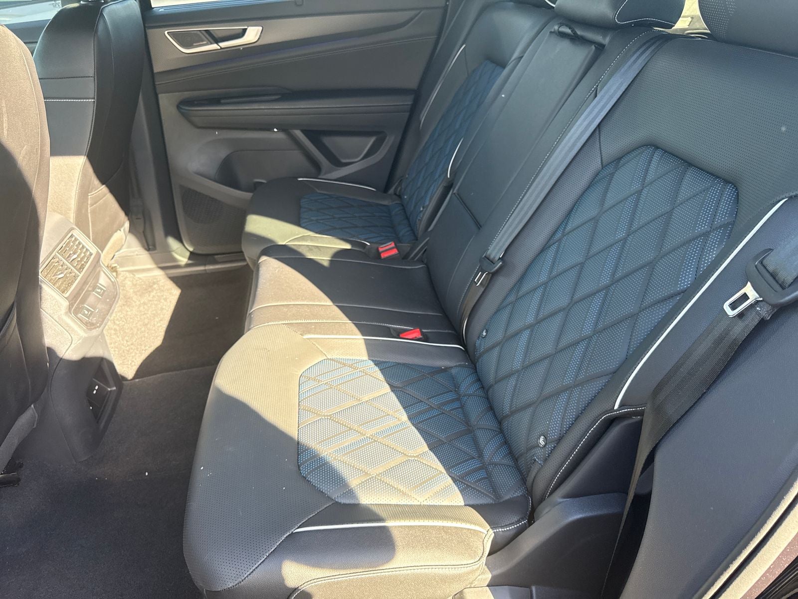 2025 Volkswagen Atlas Cross Sport 2.0T SEL Premium R-Line
