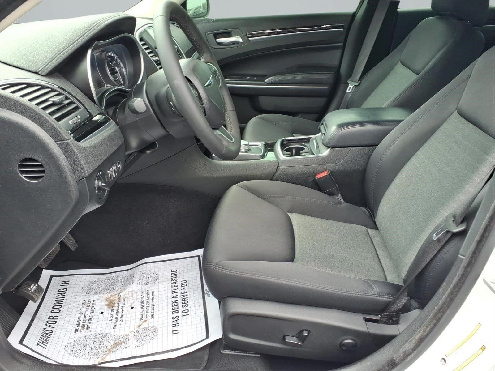 2023 Chrysler 300 Touring