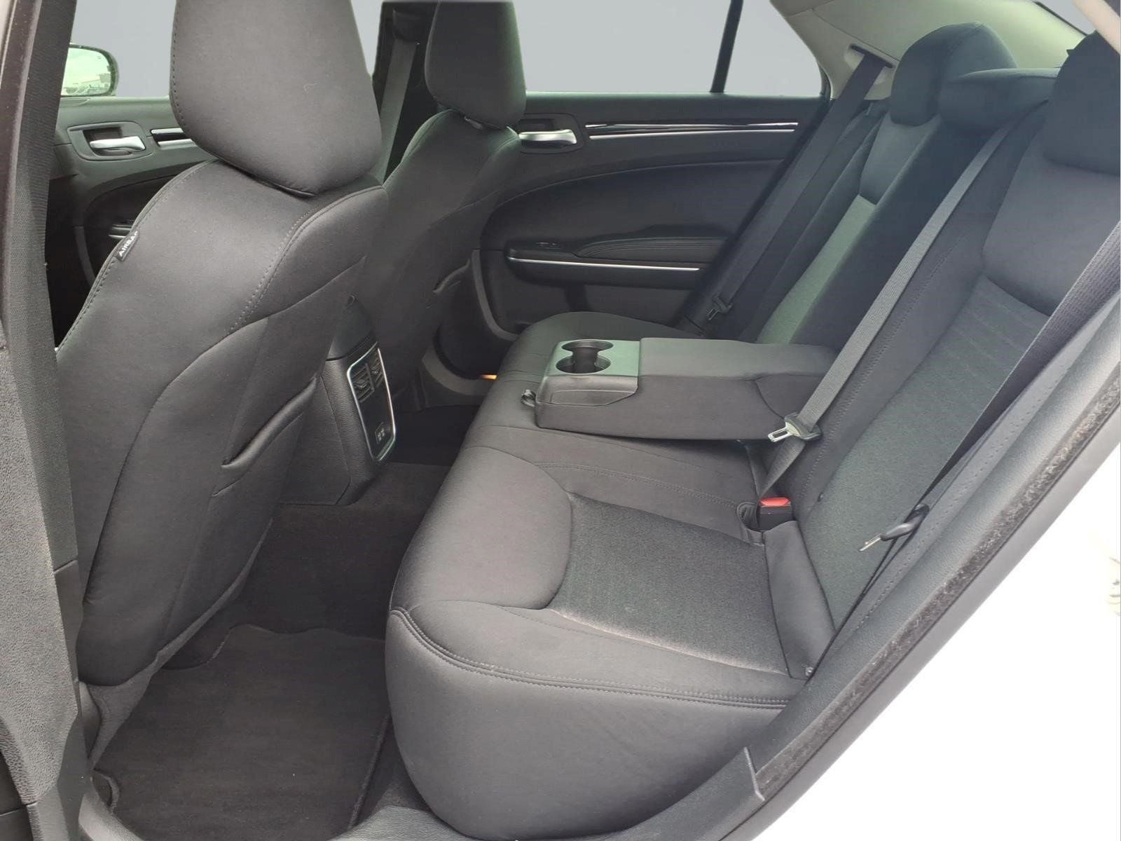 2023 Chrysler 300 Touring