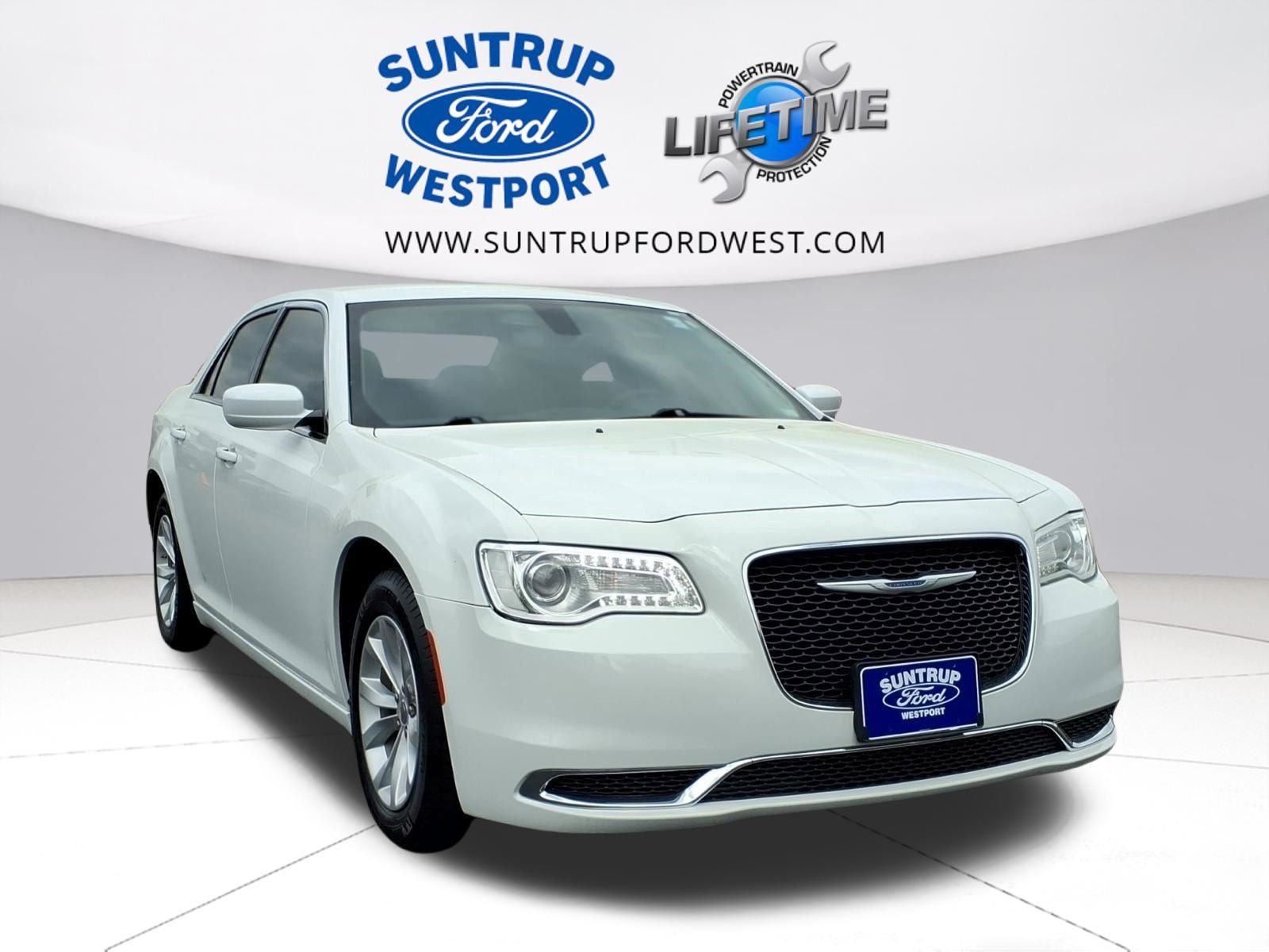 2023 Chrysler 300 Touring
