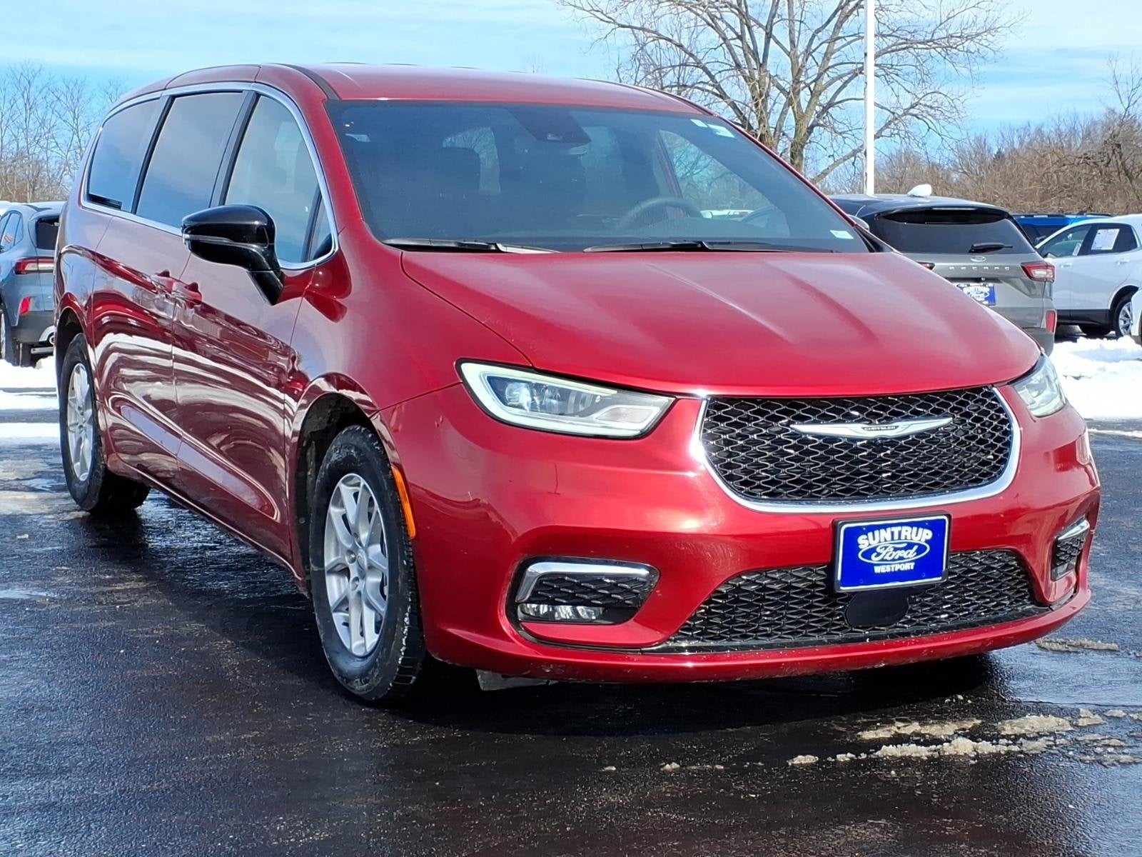 2025 Chrysler Pacifica Select