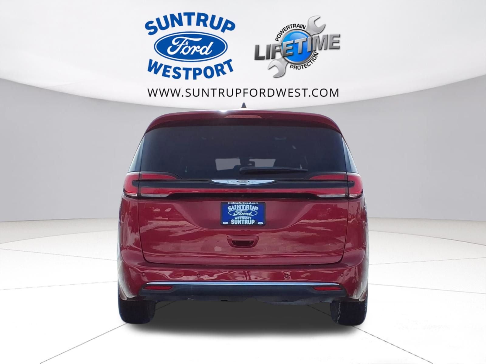 2025 Chrysler Pacifica Select