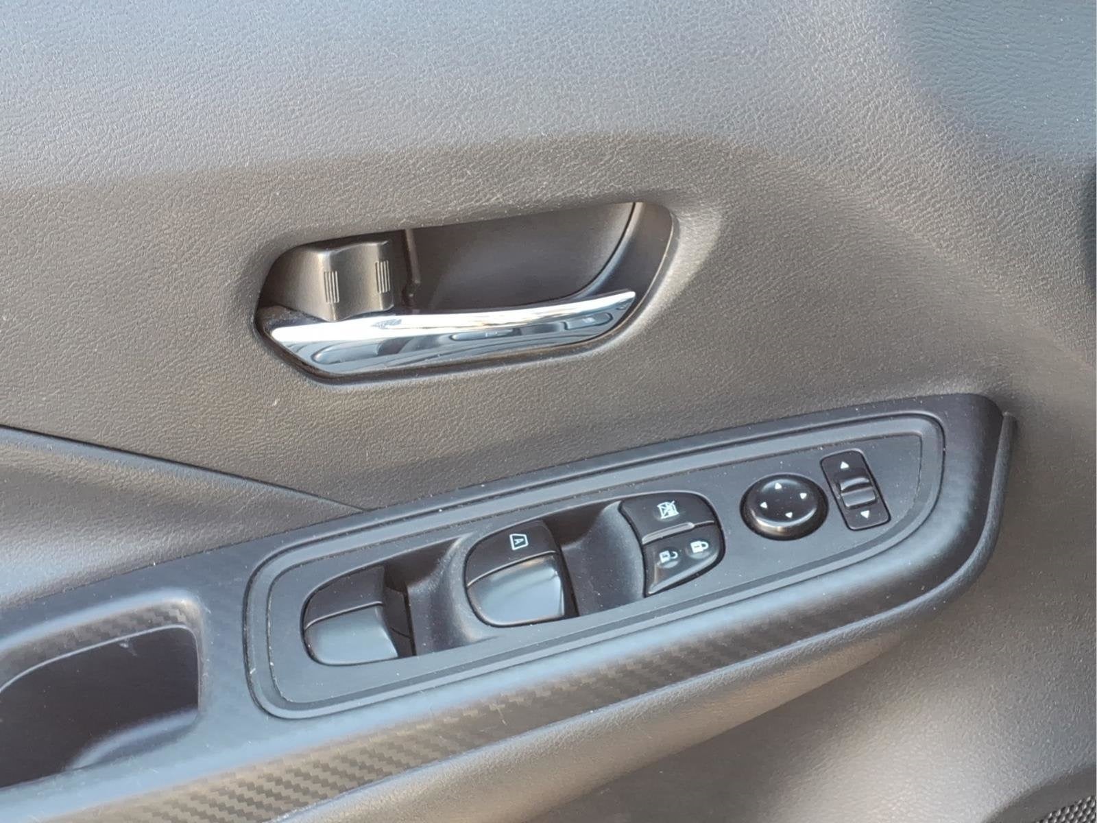 2023 Nissan Versa 1.6 SV