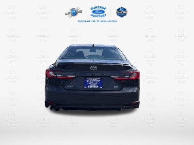 2025 Toyota Camry SE Hybrid