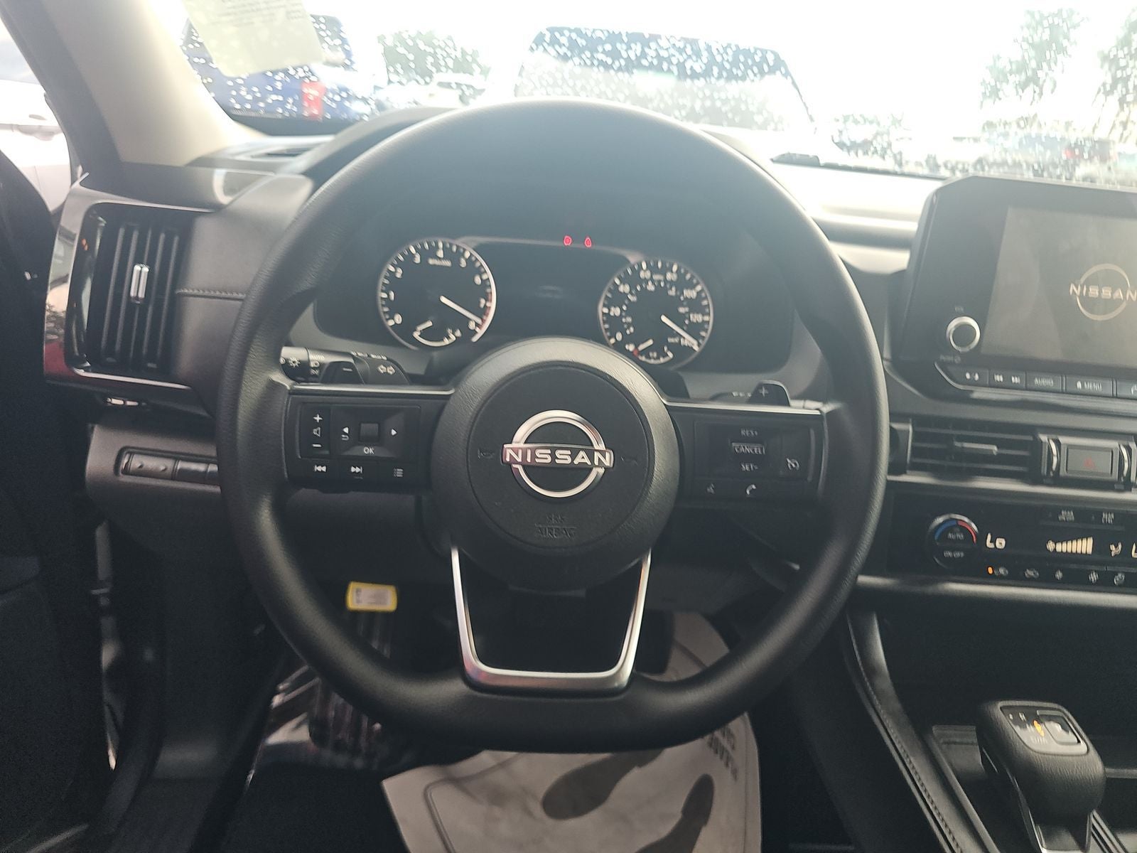 2025 Nissan Pathfinder S