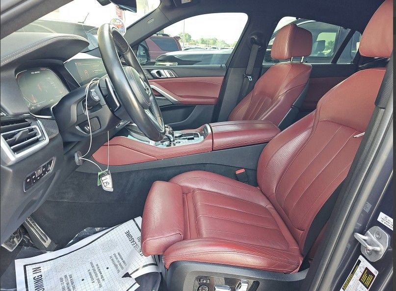 2021 BMW X6 M50i