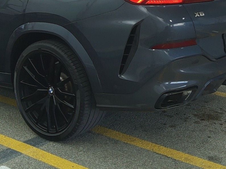 2021 BMW X6 M50i
