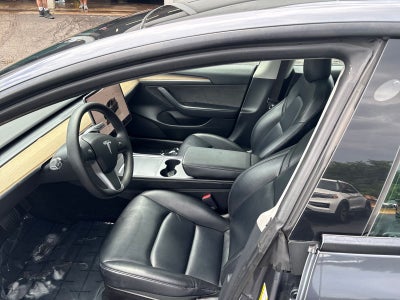 2022 Tesla Model 3 Base