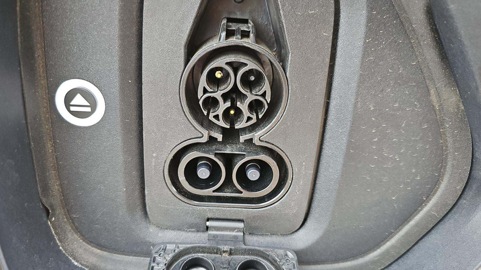 2025 Rivian R1S Adventure Dual Motor Standard Pack