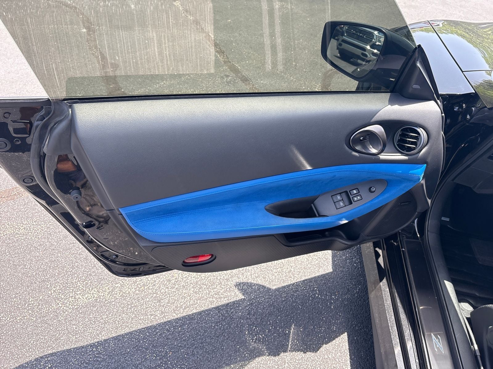 2024 Nissan Z Performance *Blue Interior*