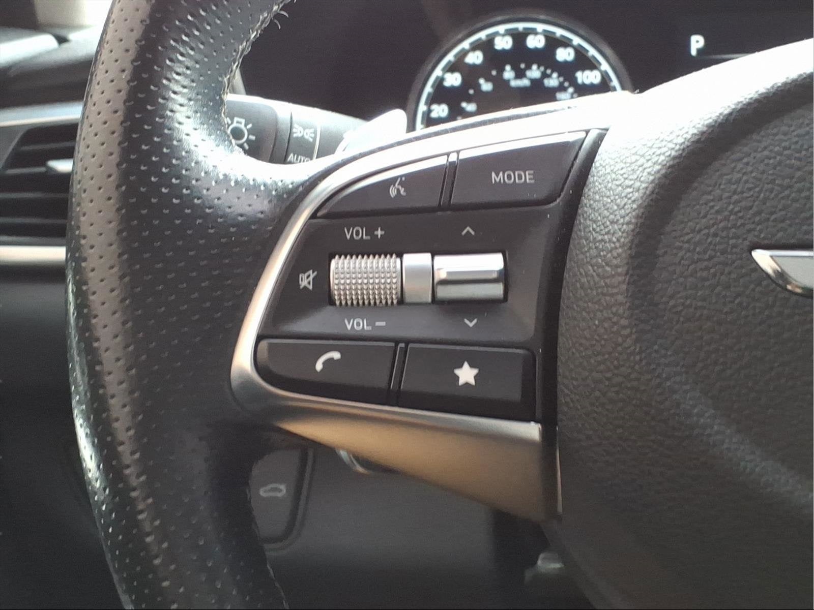 2022 Genesis G70 2.0T