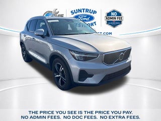 2023 Volvo XC40 B5 Core