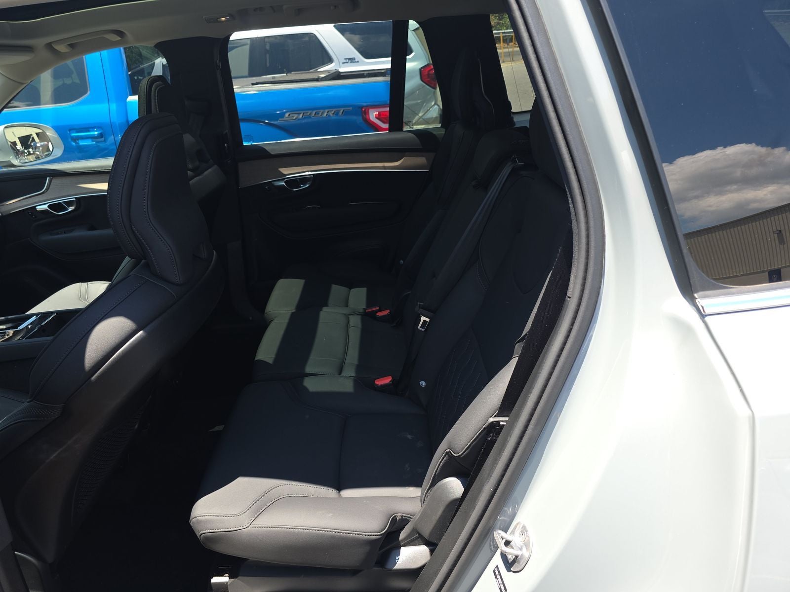 2025 Volvo XC90 B5 Plus 2025.5